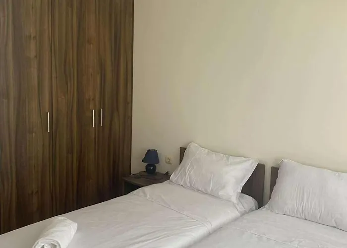 Family, Friendly 2 Bed Апартамент *