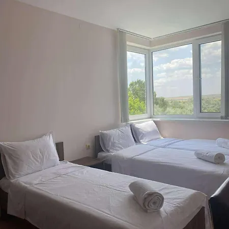 Family, Friendly 2 Bed *